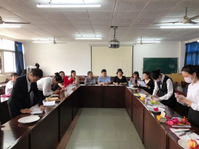 人文教育学院举办餐饮服务与管理技能竞赛
