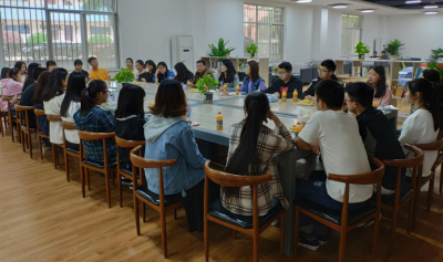 敞开心扉，畅谈书香 ——必赢官网图书馆举办第一届读者座谈会