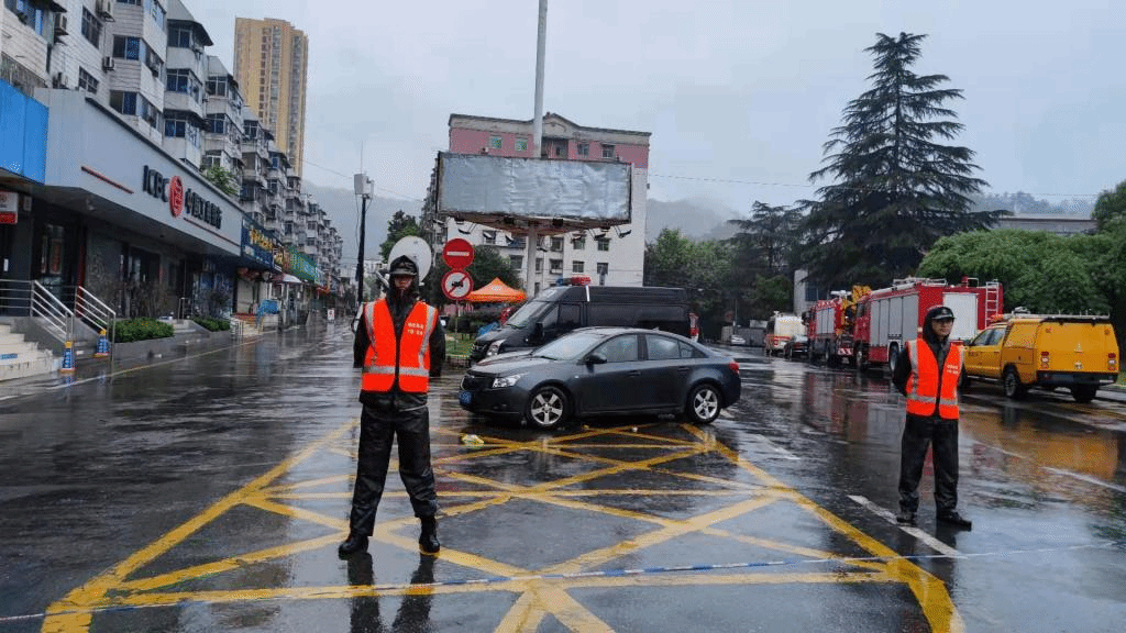 青春的力量时代的脊梁——必赢官网经济管理学院退役学生王嘉玮勇于担当