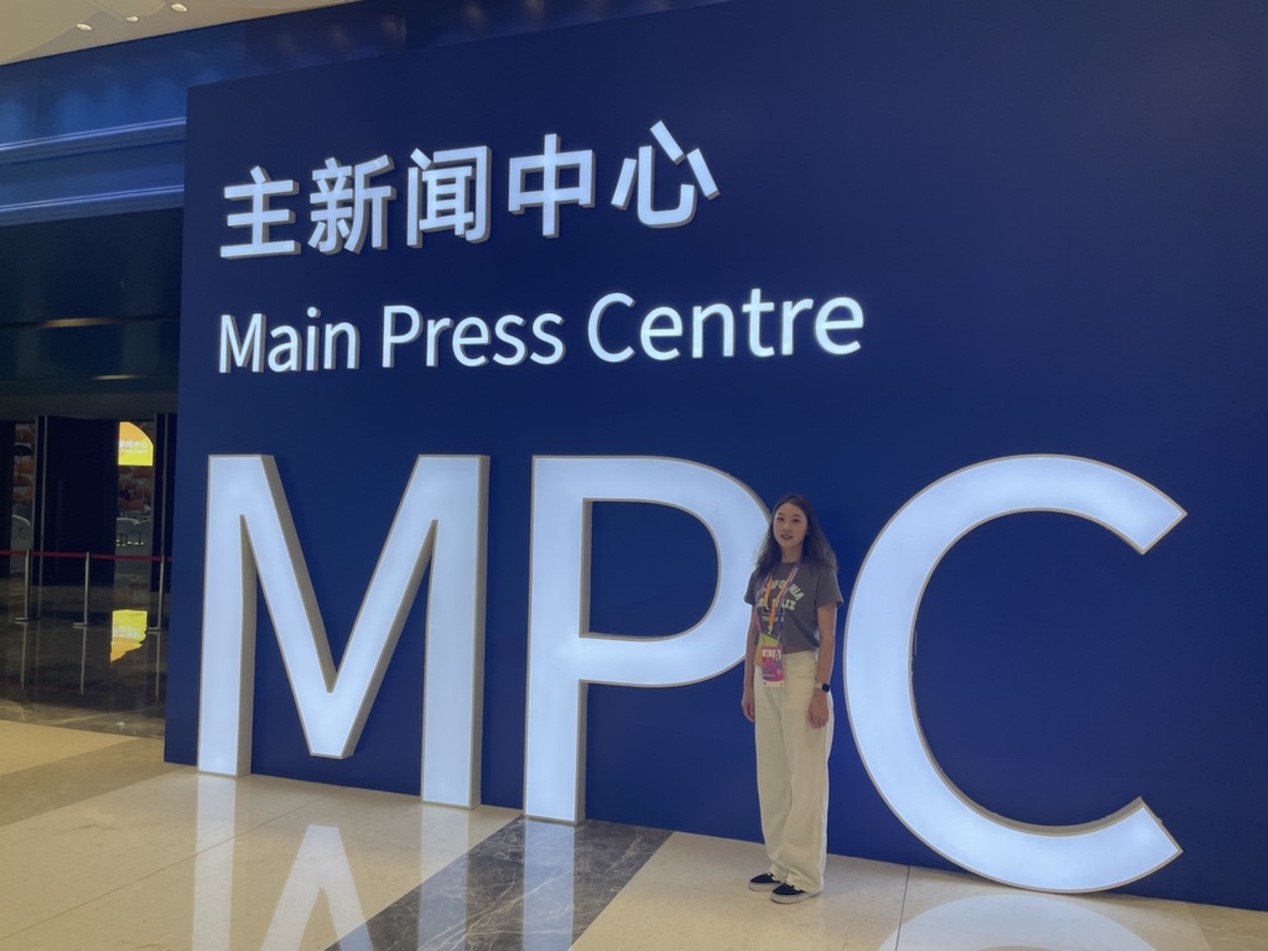 见证每一个奇迹时刻，用匠心与国际接轨 ——光职教师与亚运同行 