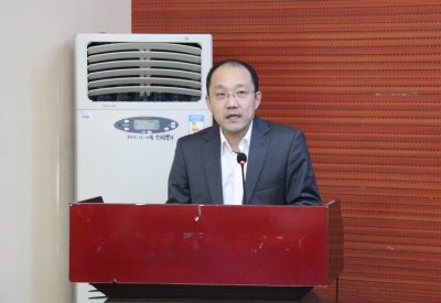 学校召开2017年总结表彰大会