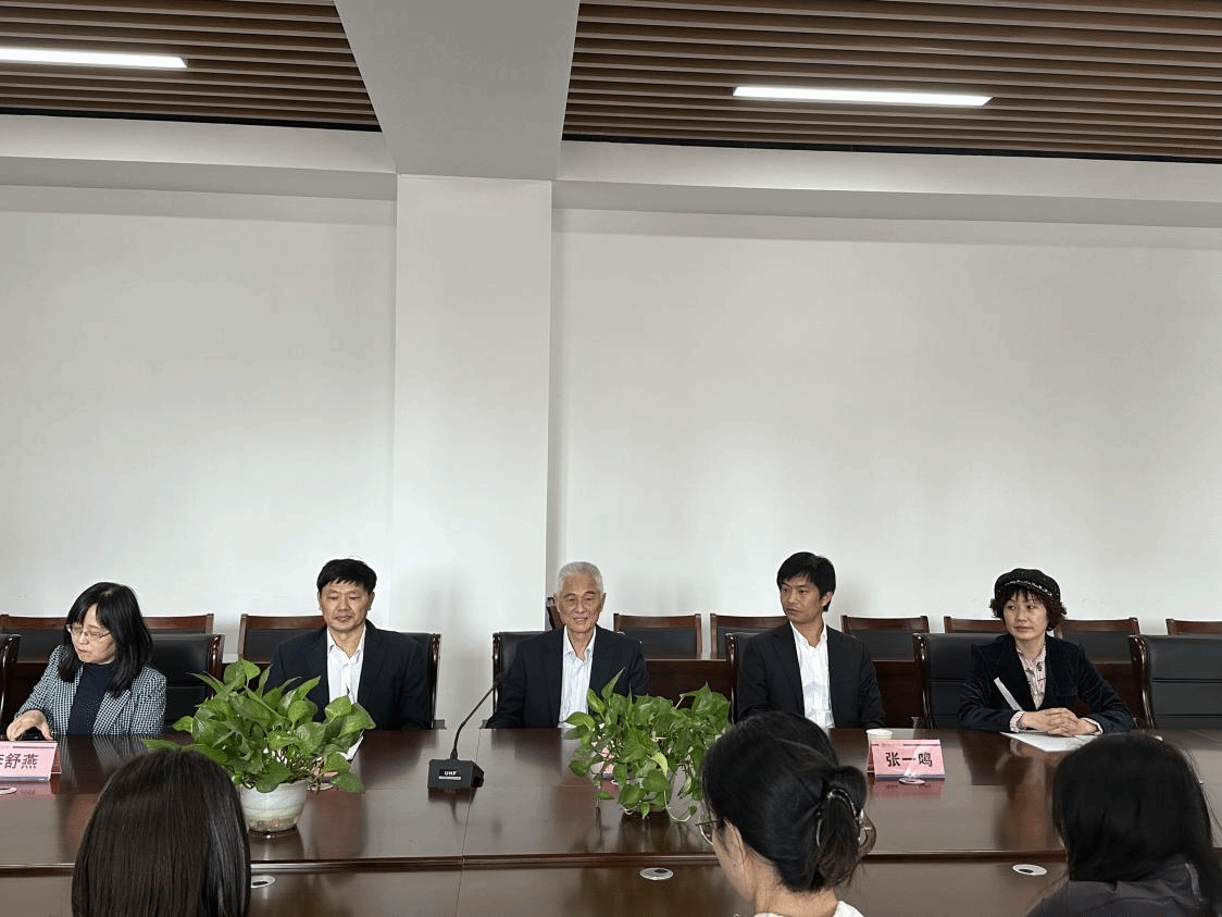 凝心聚力集体备课 精心打磨思政课堂