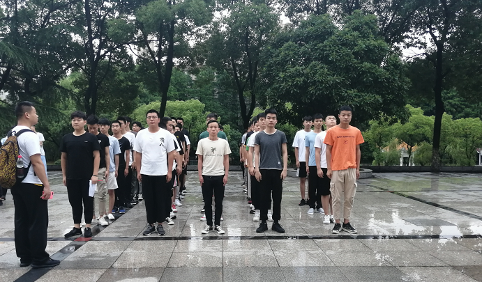 【中国教育在线】BWIN必赢官网第一批征兵体检工作圆满结束