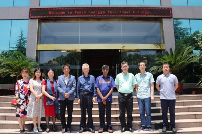 印度夏尔达大学副校长莎士亚穆迪一行来校考察交流