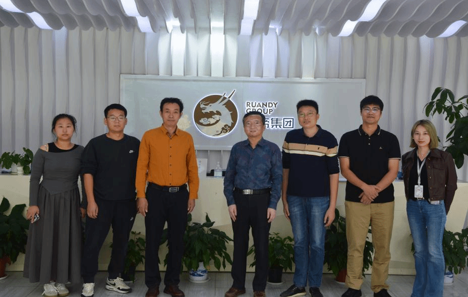 聚焦产业需求，赋能未来规划——互联网＋学院领导带队走访软帝集团
